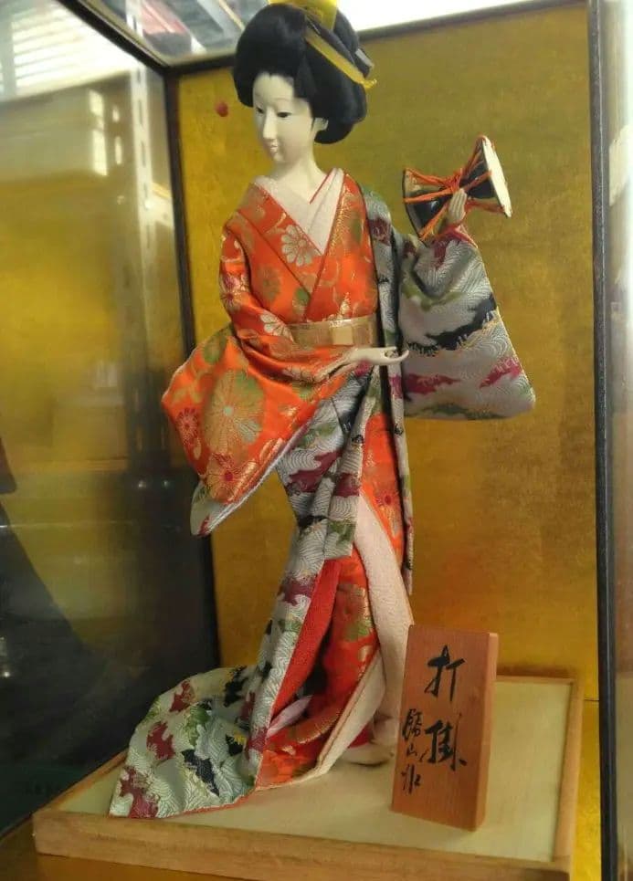日本人形　ヴィンテージ　打掛　花魁人形　舞妓　アンティーク