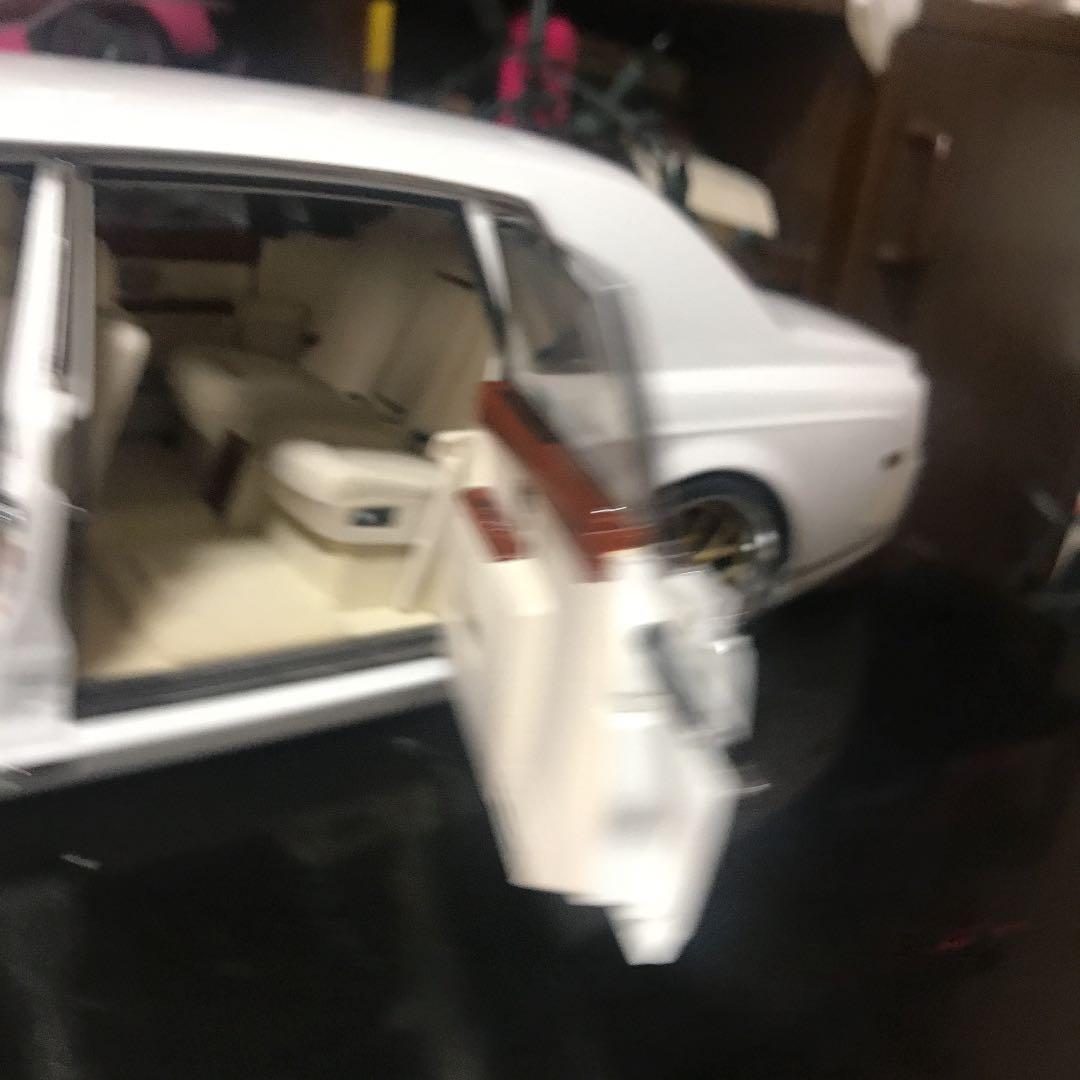 1/18 ロールスロイスファントムカスタム