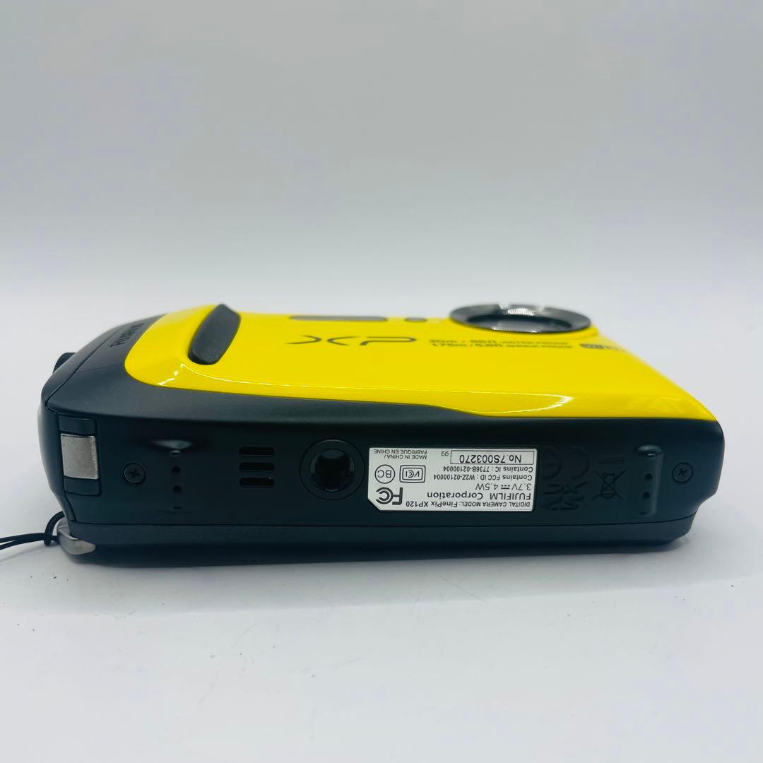 美品　FUJIFILM FinePix XP120 防水カメラ デジカメ