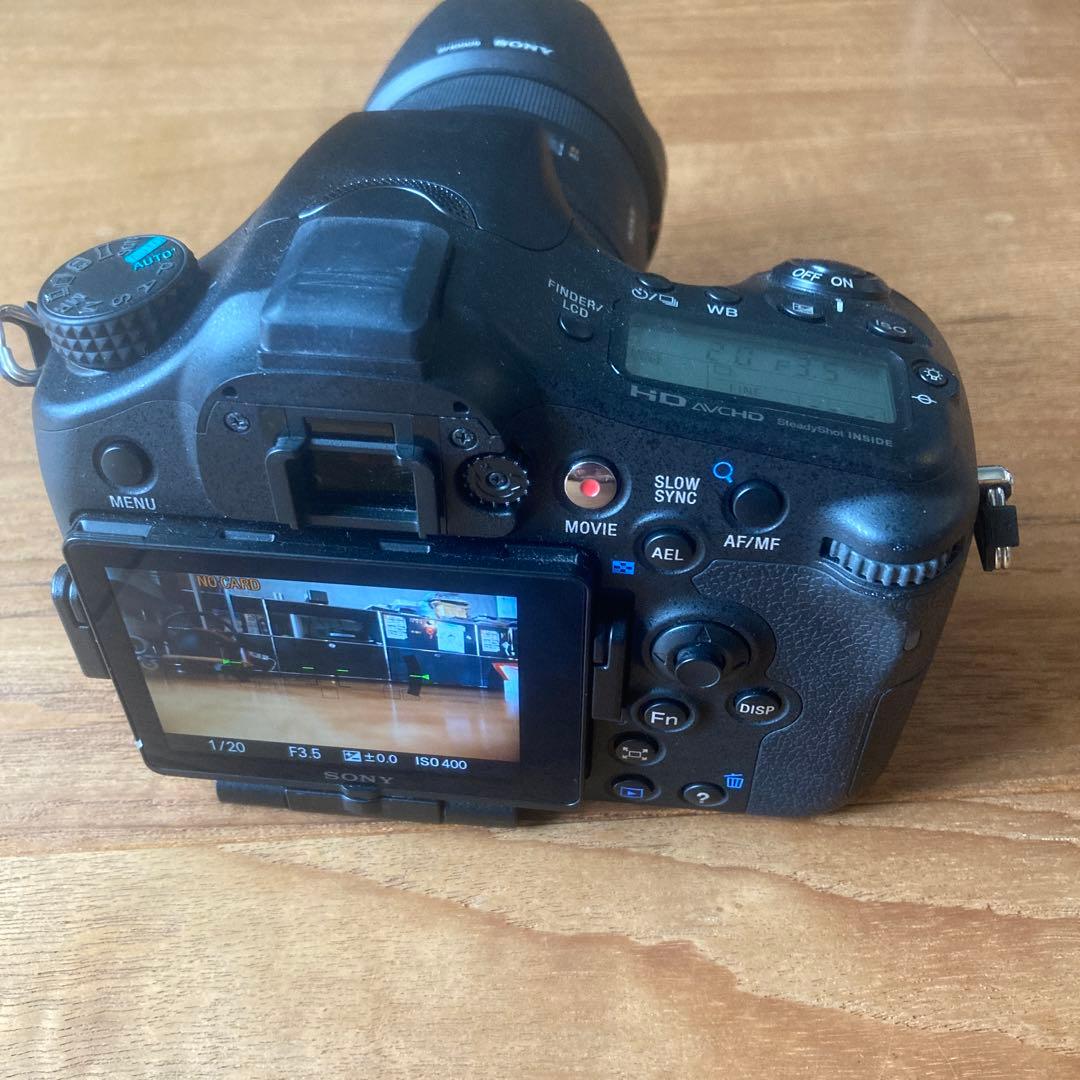 SONY α77 ボディ+ ZEISS 16-80mm レンズ