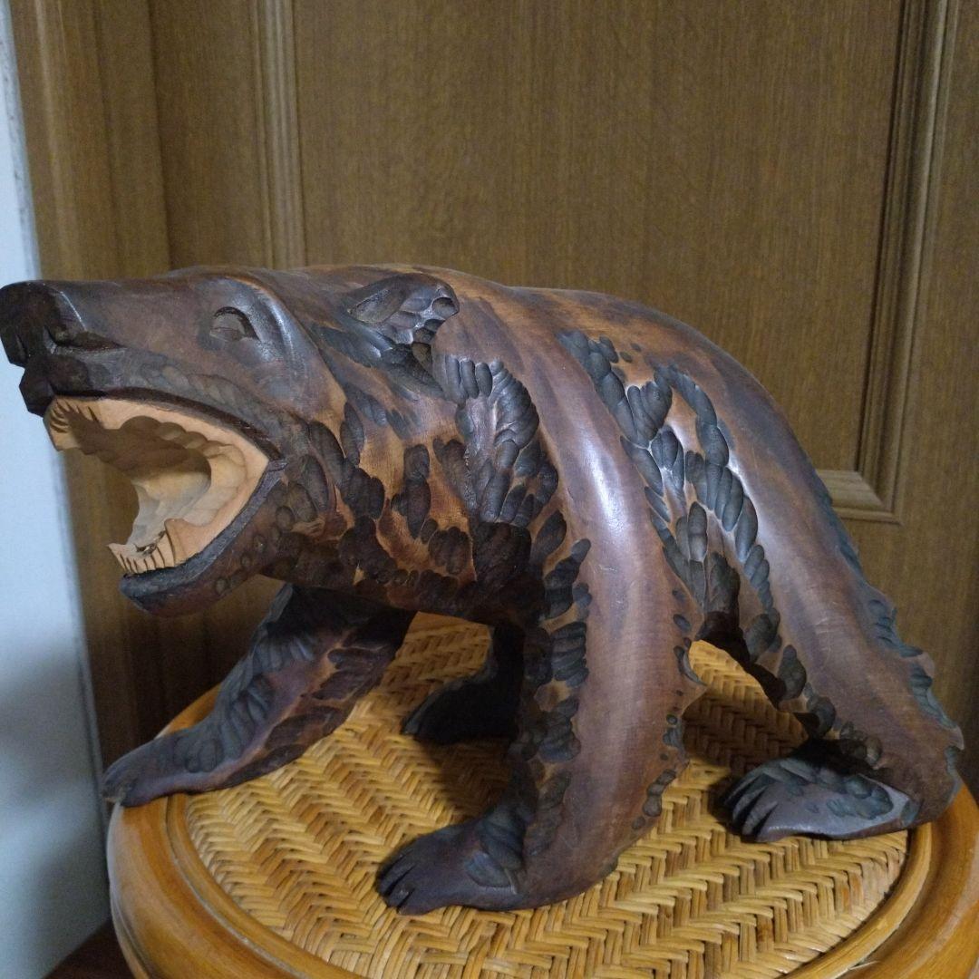 熊　木彫り　口を開けた迫力あるクマの木製彫刻 置物