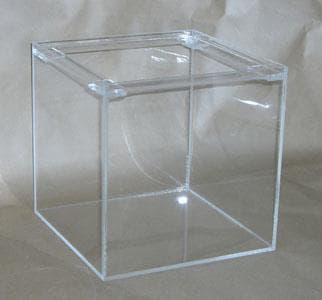 アクリル水槽。8×6t（450×450×450）
