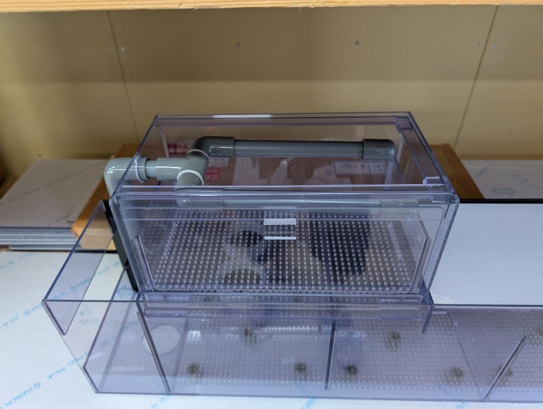 90センチアクリル水槽用　上部フィルター　ウールボックス引き出し式　背景黒