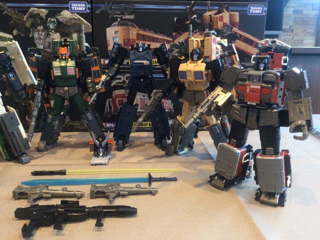 トランスフォーマー　MPG トレインボット　ライデン　6体セット