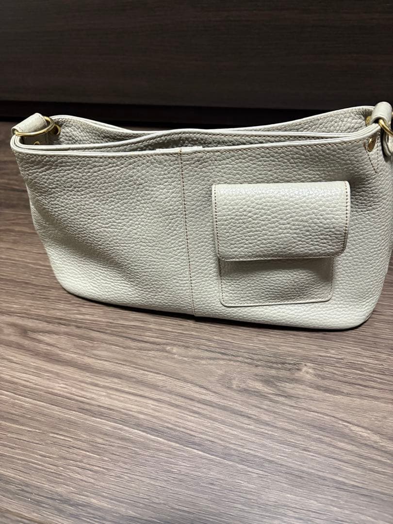 アタオ チヴィ　グレージュ　ショルダーベルトなし