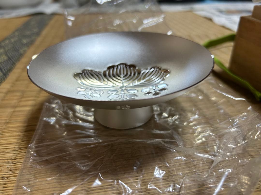 【⭐️うーたん⭐️】銀杯　内閣総理大臣　木箱付き　SILVER 10月末まで