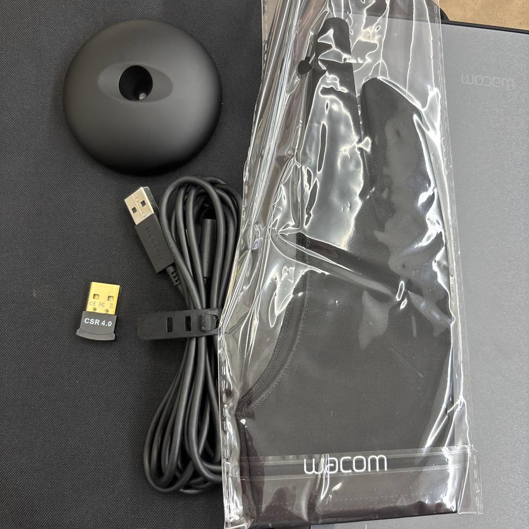 Wacom intuos pro PTH-460ペンタブレット本体