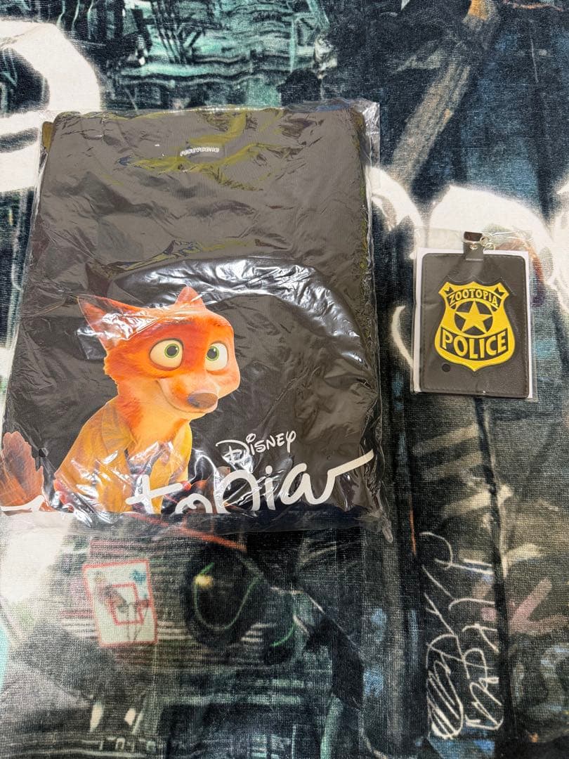 ズートピア　リュック　トートバッグ　パスケース　トレーナー　パニカム