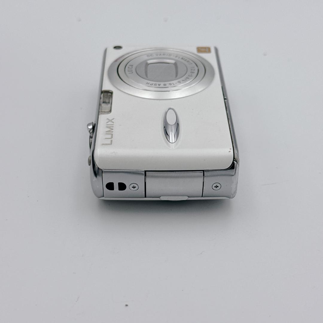 【概ね美品】Panasonic LUMIX DMC-FX01-W ホワイト