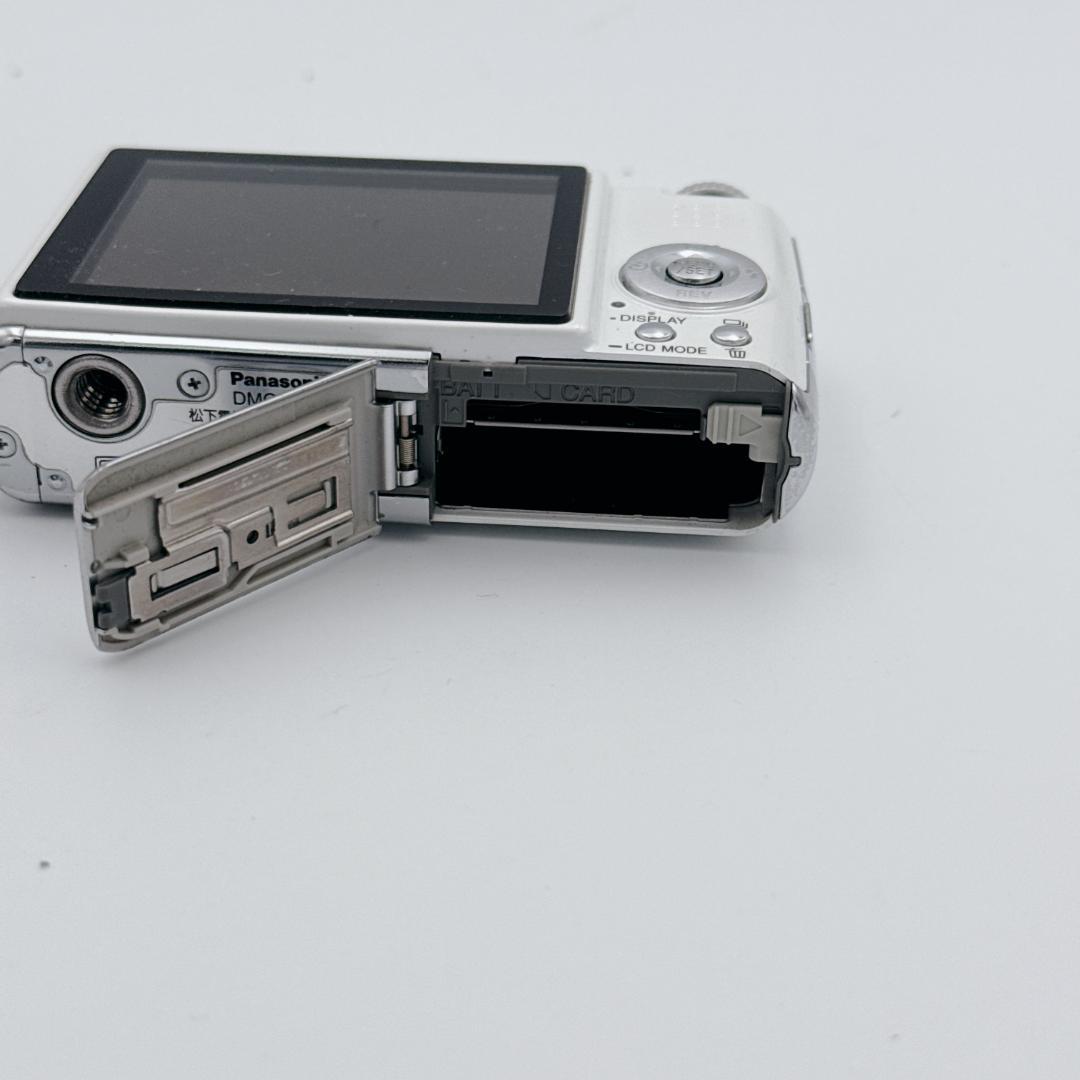 【概ね美品】Panasonic LUMIX DMC-FX01-W ホワイト