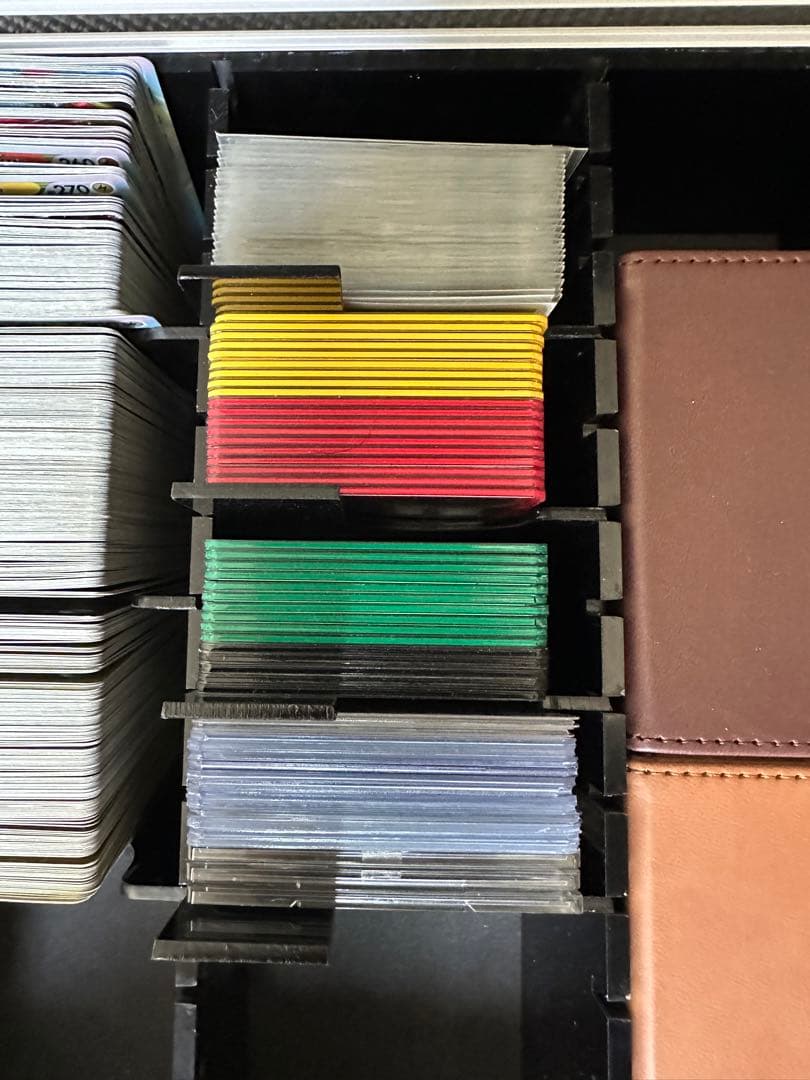 大容量トレカケース　5000枚収納可能　アタッシュケース　アルミ製デッキケース