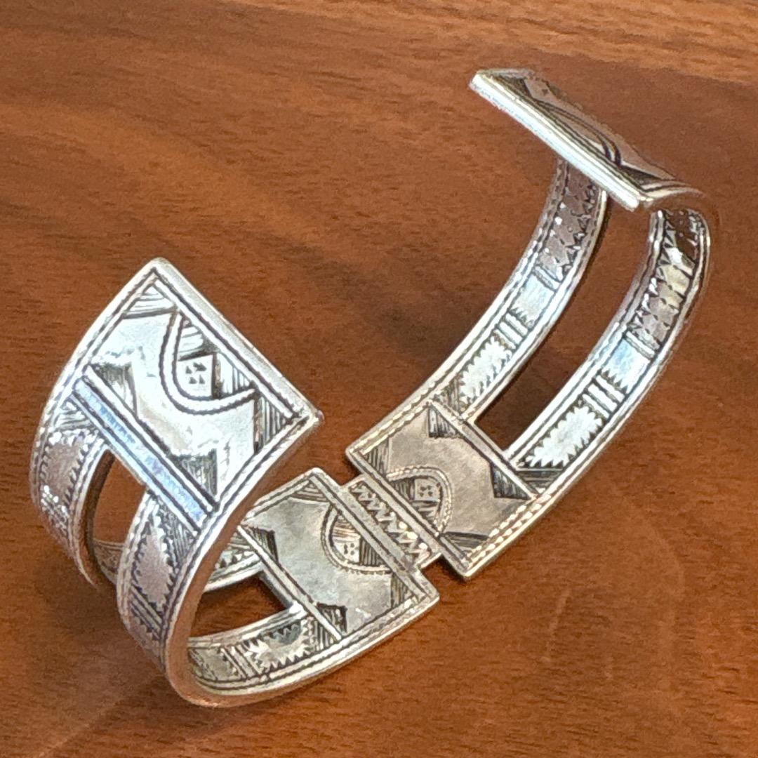 トゥアレグシルバー　バングル　シルバーバングル