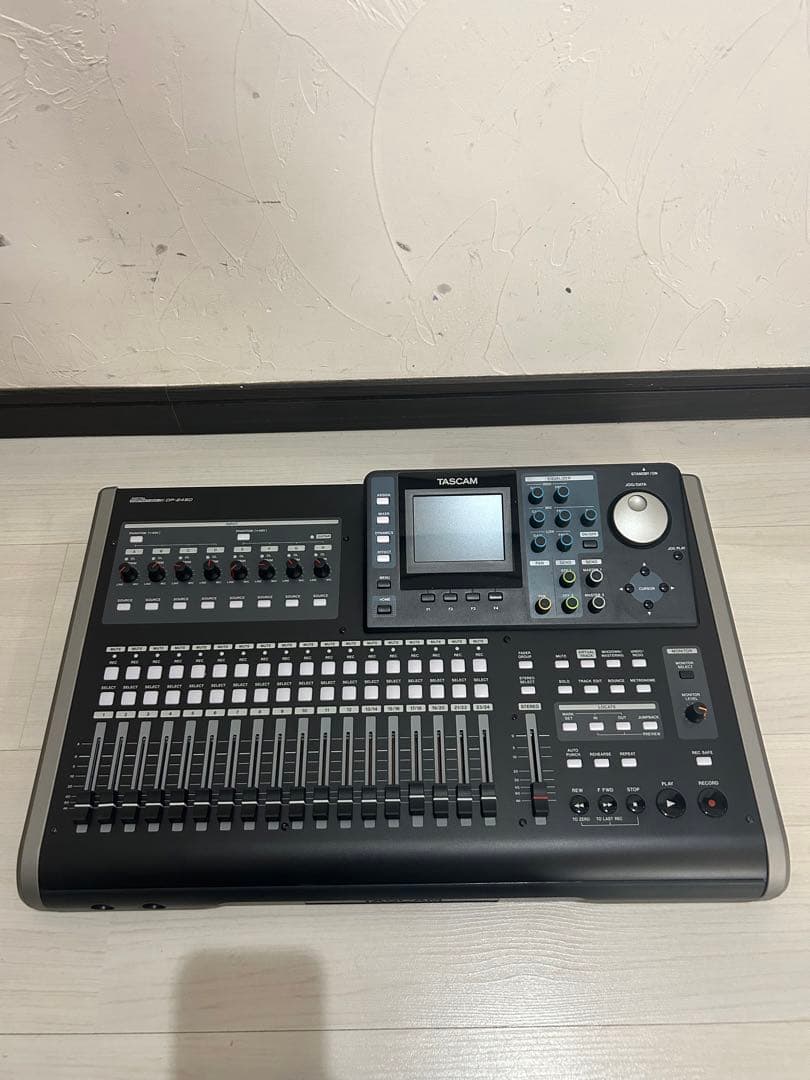 【美品】TASCAM マルチトラックレコーダーDP-24SD
