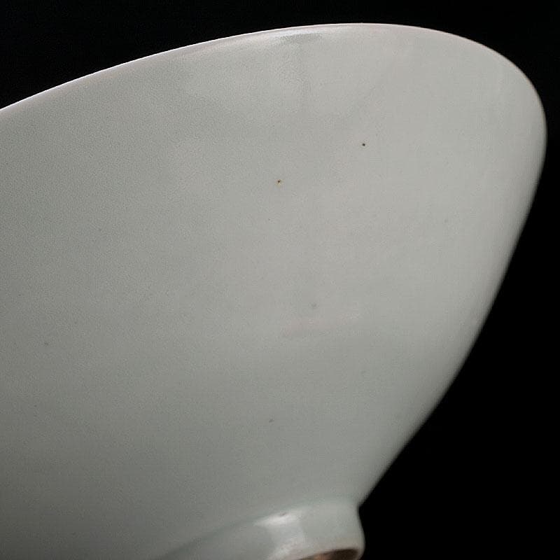 中国　影青　刻蓮花文鉢　飾皿　Z　8607