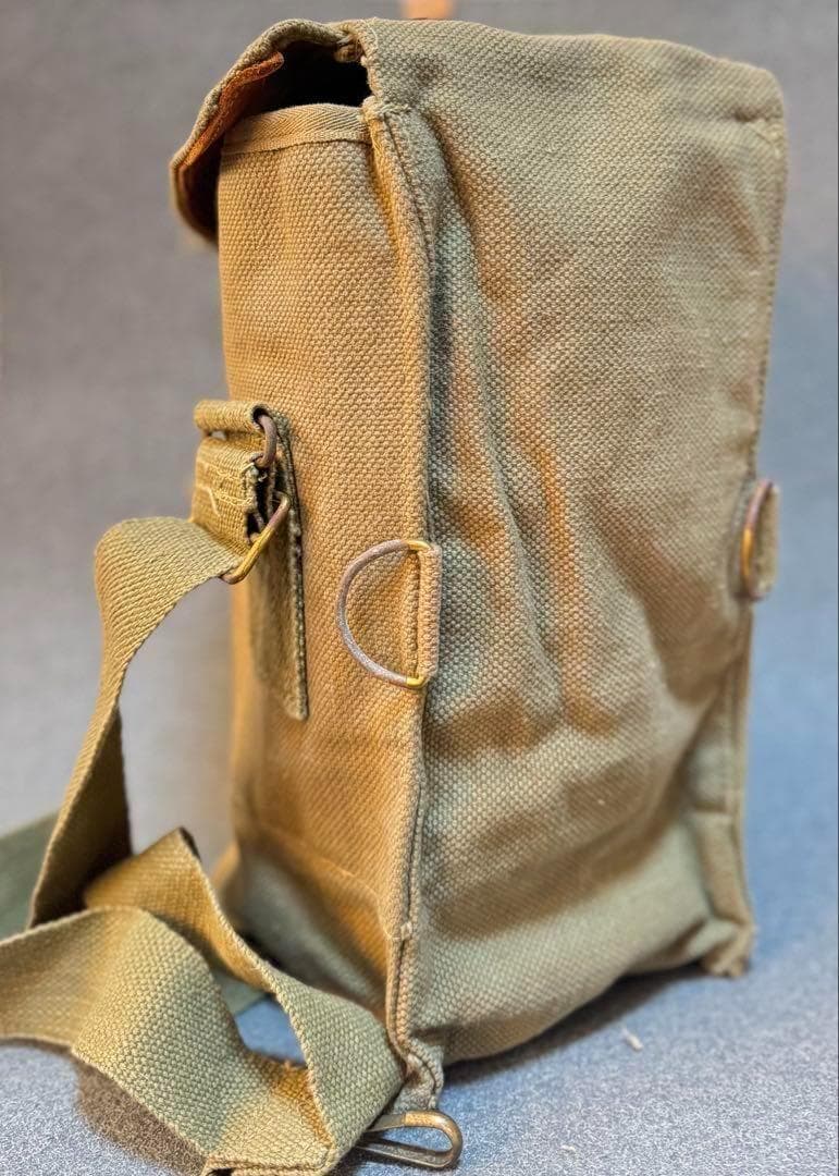 ベルギー軍 実物 M-51 ガスマスクバッグ