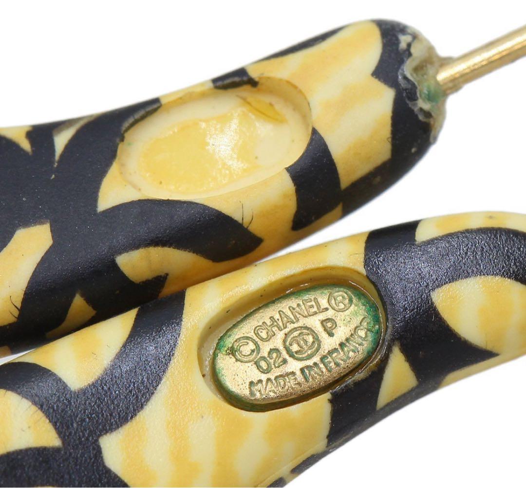 R2398 美品 シャネル ココマーク柄 フープ ピアス