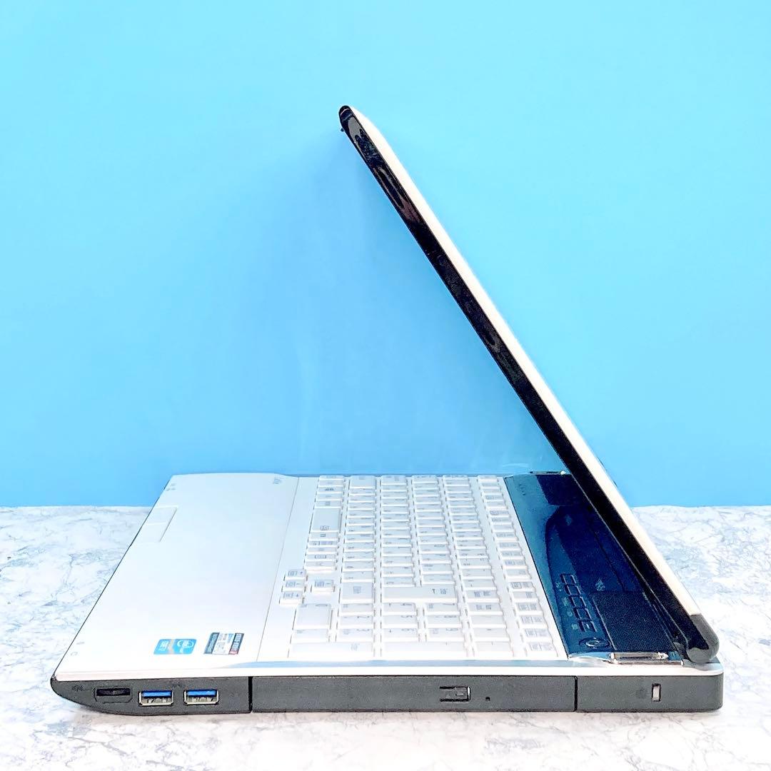 人気✨新品SSD/i7✨Win11✨ブルーレイ✨LAVIEホワイトノートパソコン