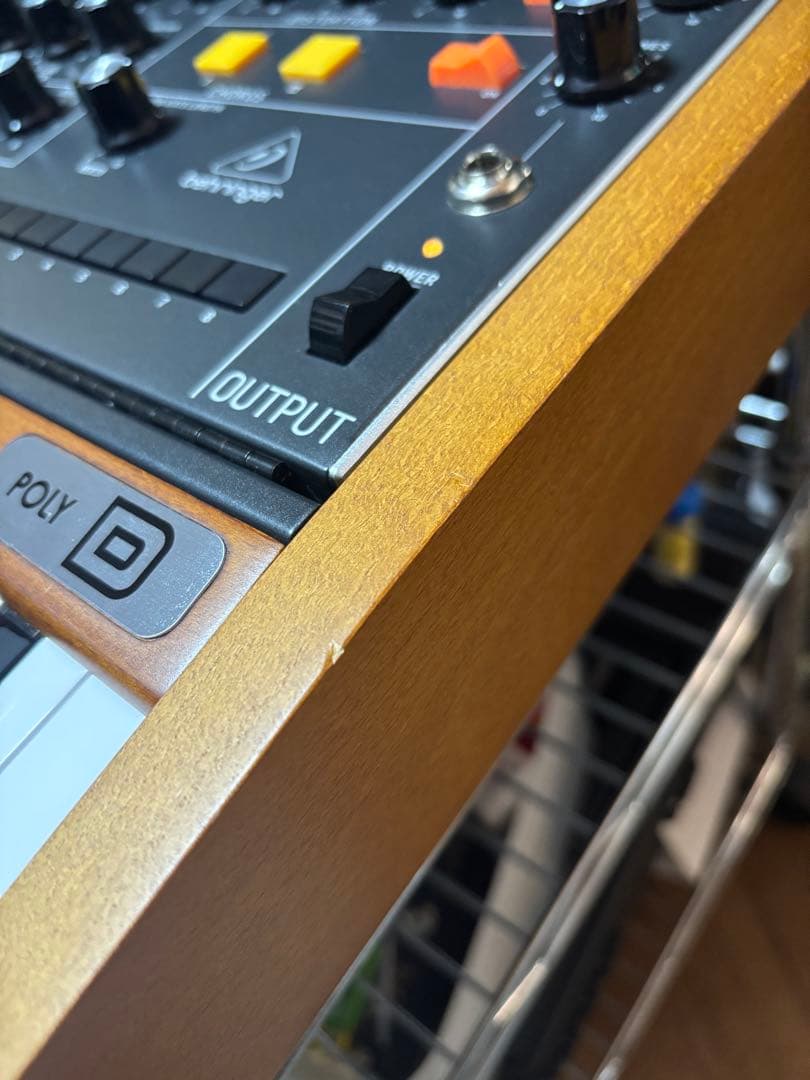 【美品ワンオーナー】Behringer Poly-D動作良好/禁煙/付属品完備