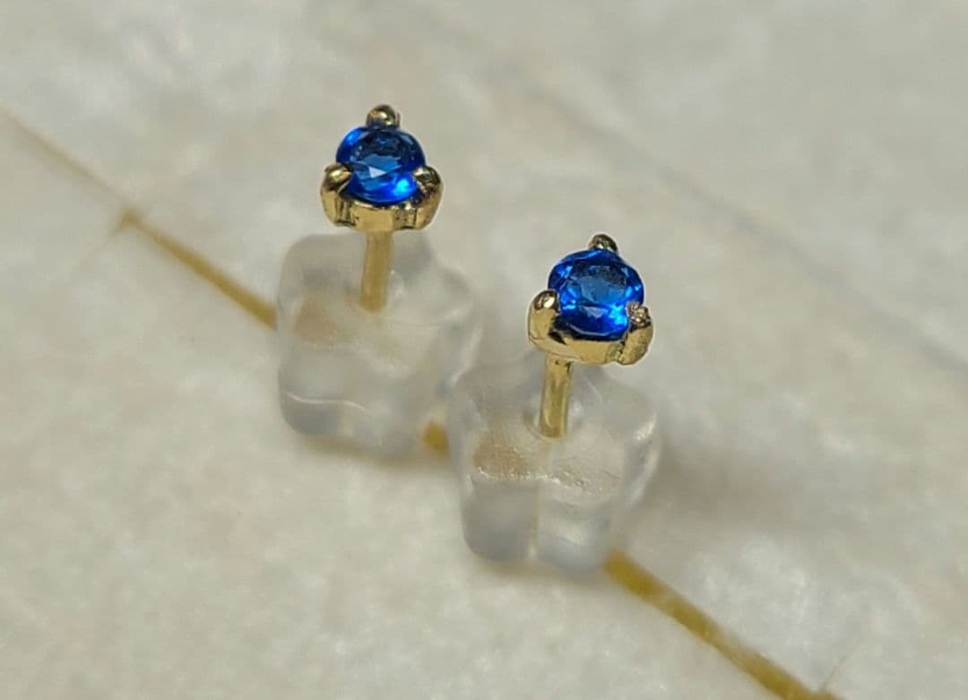 aoba.1225★ドイツ・アイフェル鉱山産アウイナイト★ピアスオーダー