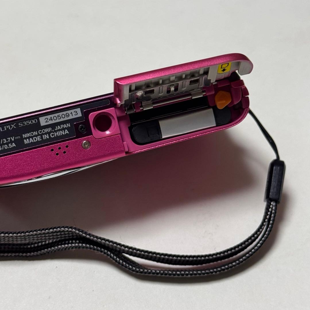 Nikon COOLPIX S3500 デジタルカメラ