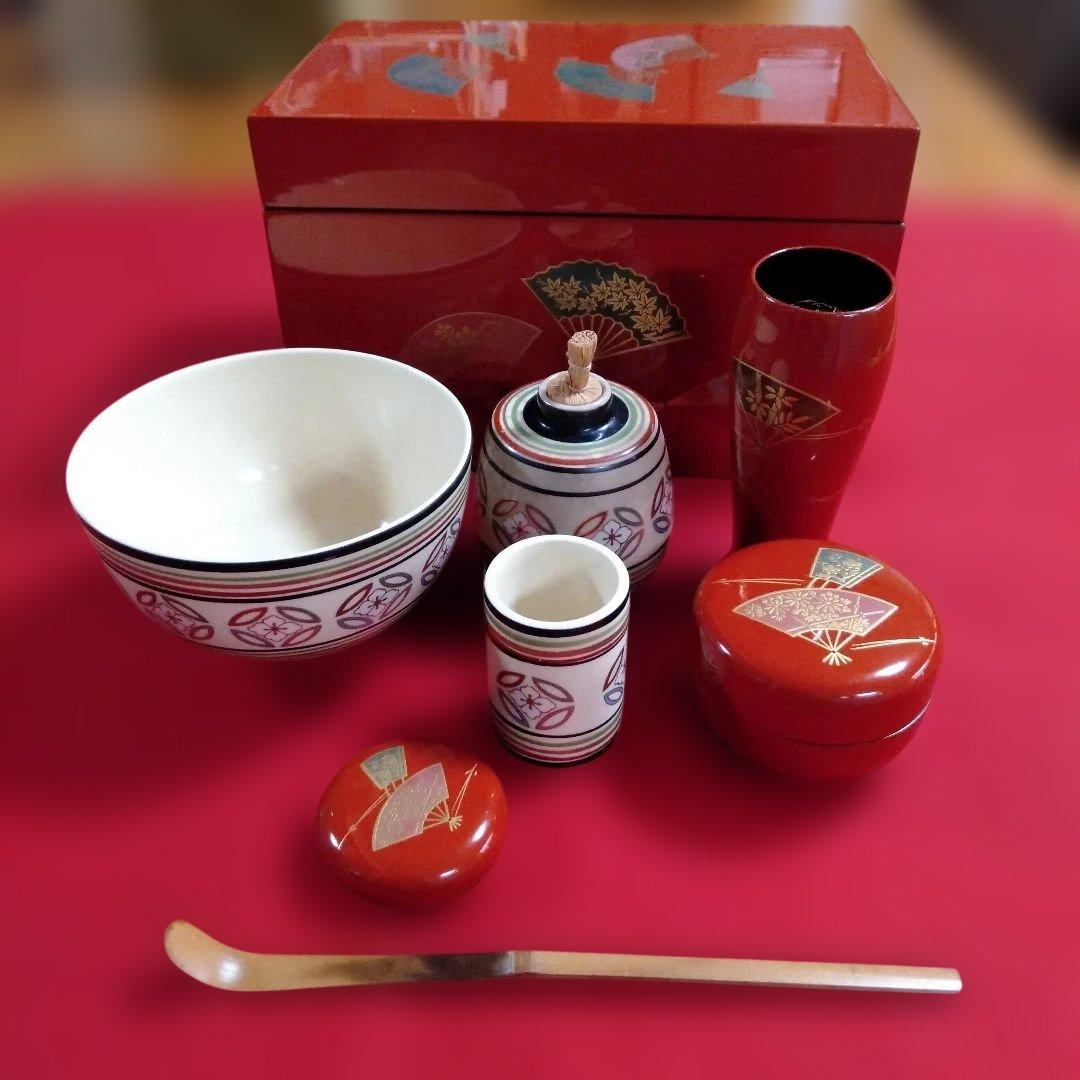 扇面蒔絵入り　利休茶箱