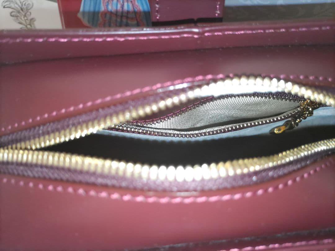 銀座かねまつ定価9万6千円☆ハンドバッグ　ワイン色☆イタリアカーフレザー