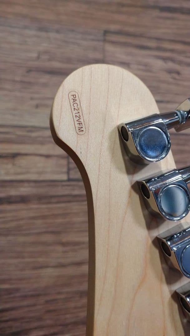 YAMAHA エレキギター PACIFICA 212VFM