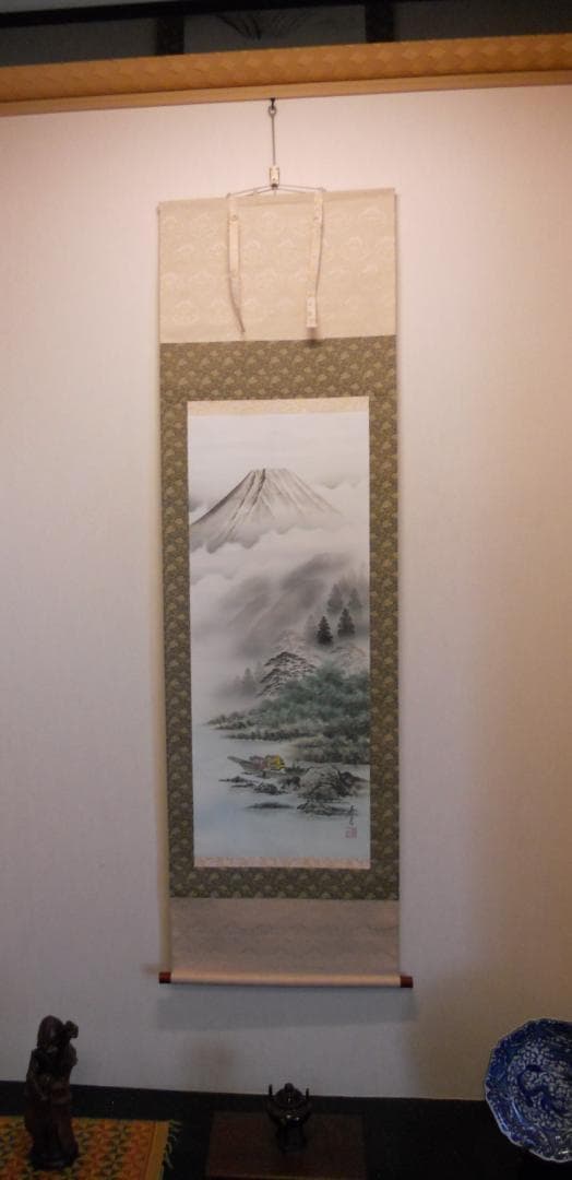 掛け軸 秀月 藻刈山水図 絹本 希少 軸装 茶道具 掛軸 美品 です。