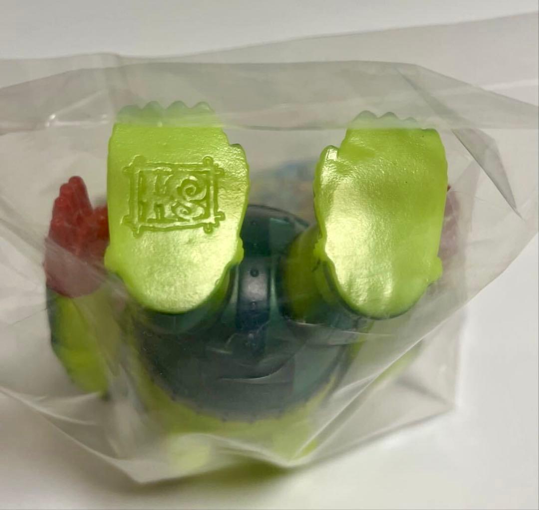 しろ　廣田彩玩所 ソフビ　izumonster リアルヘッド