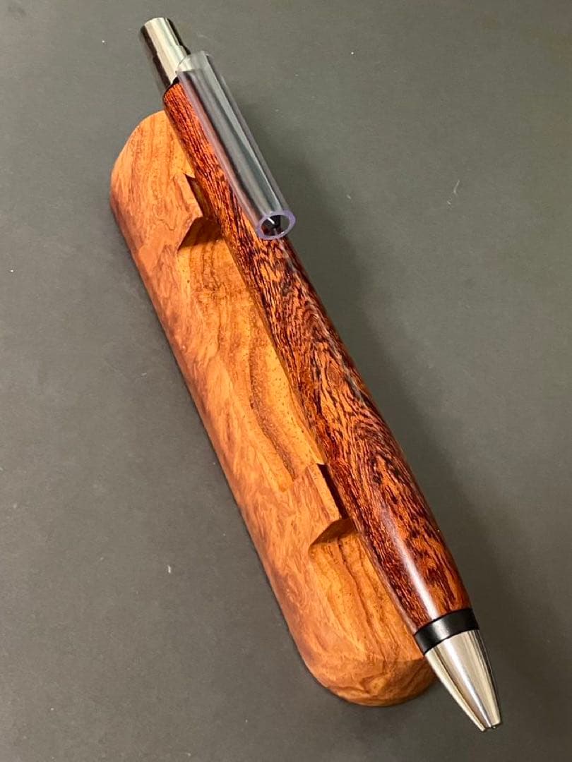 【新品未使用】woodpencraft 木軸ペン ボールペン 摺り国産透漆 欅