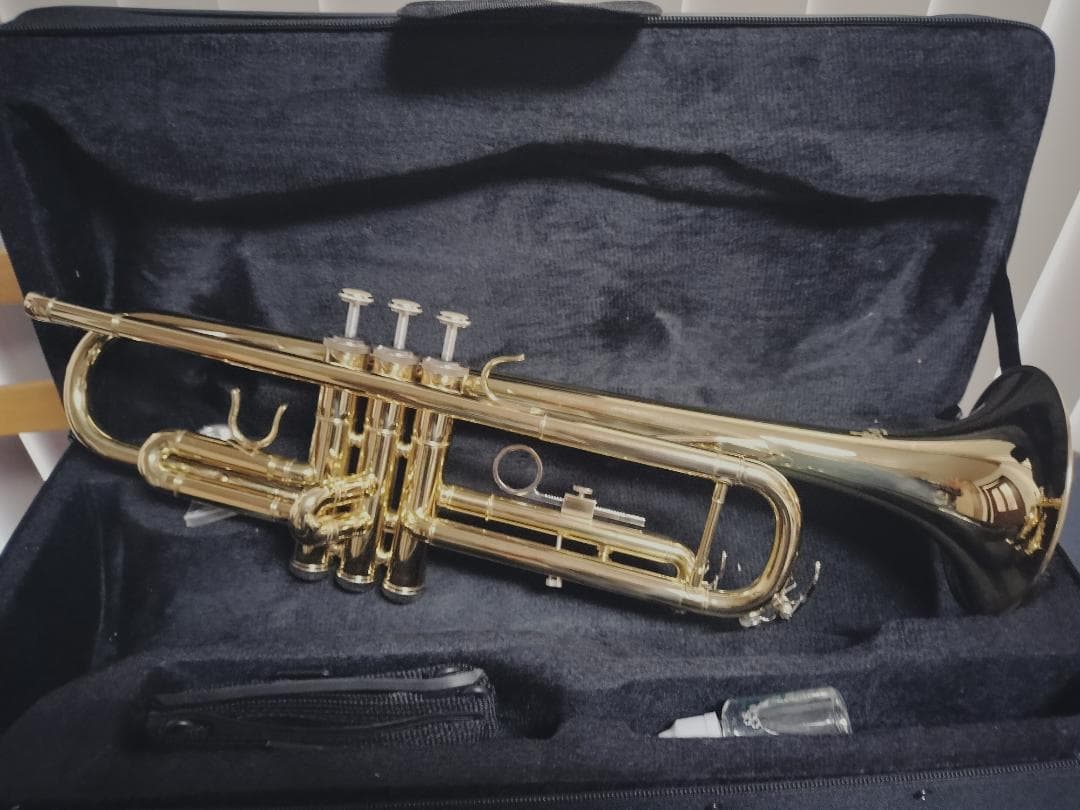 トランペット　金　SLADE　未使用品