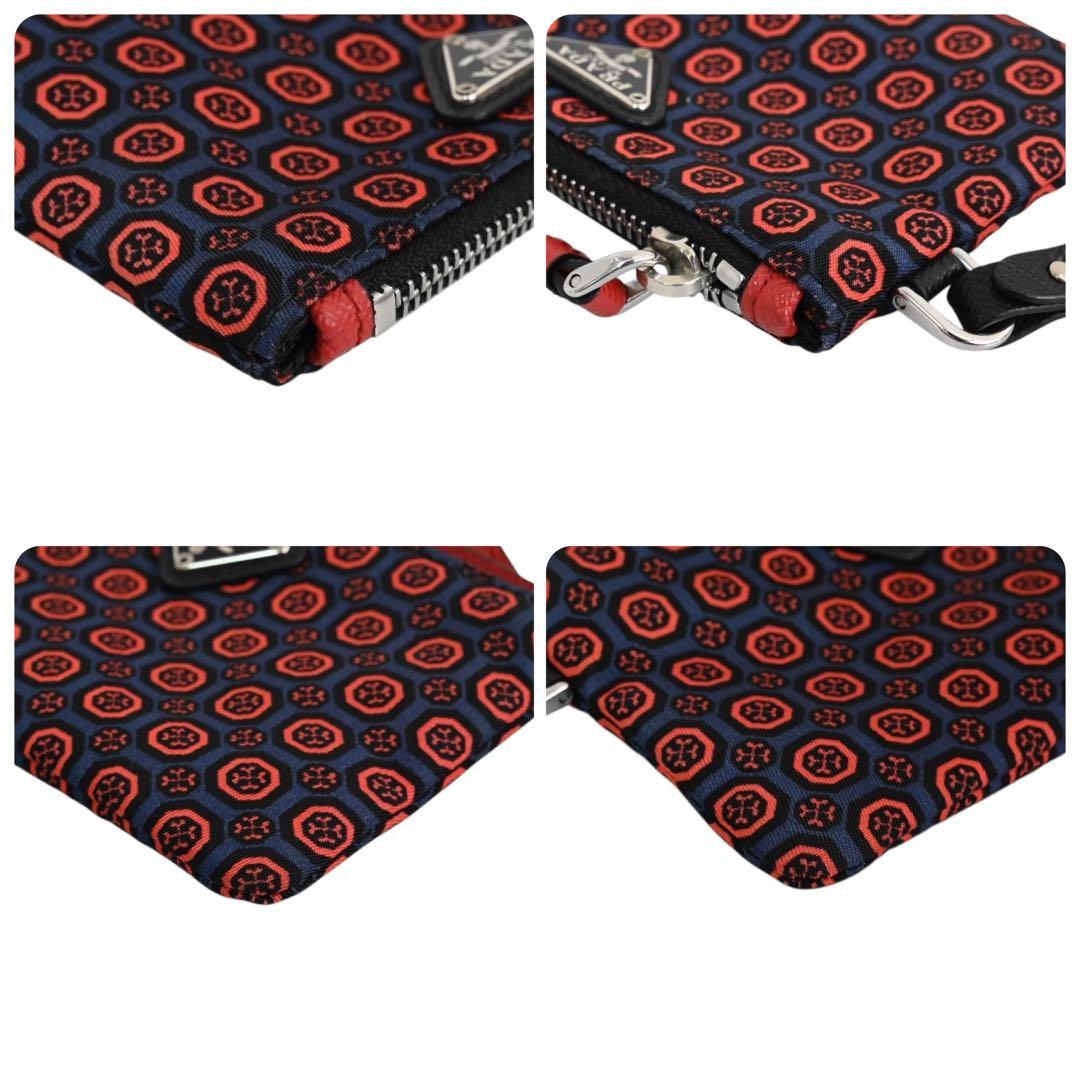 【新品同様】プラダ　キーリング　財布　小銭入れ　　小物入れ　キーホルダー