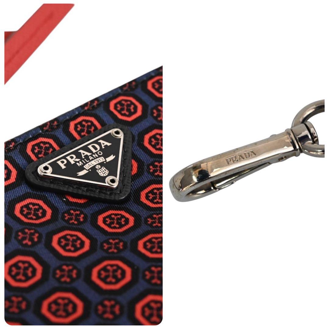 【新品同様】プラダ　キーリング　財布　小銭入れ　　小物入れ　キーホルダー