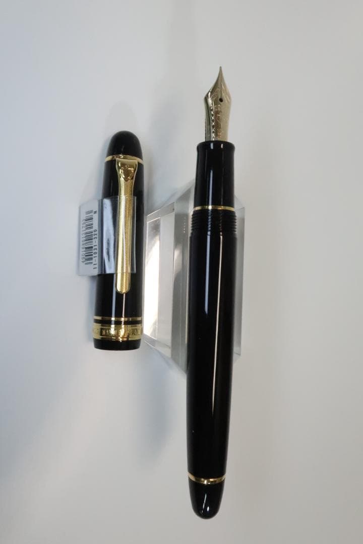 【廃番品】セーラー万年筆 新品 プロムナード　ブラック　MF　中細　14K