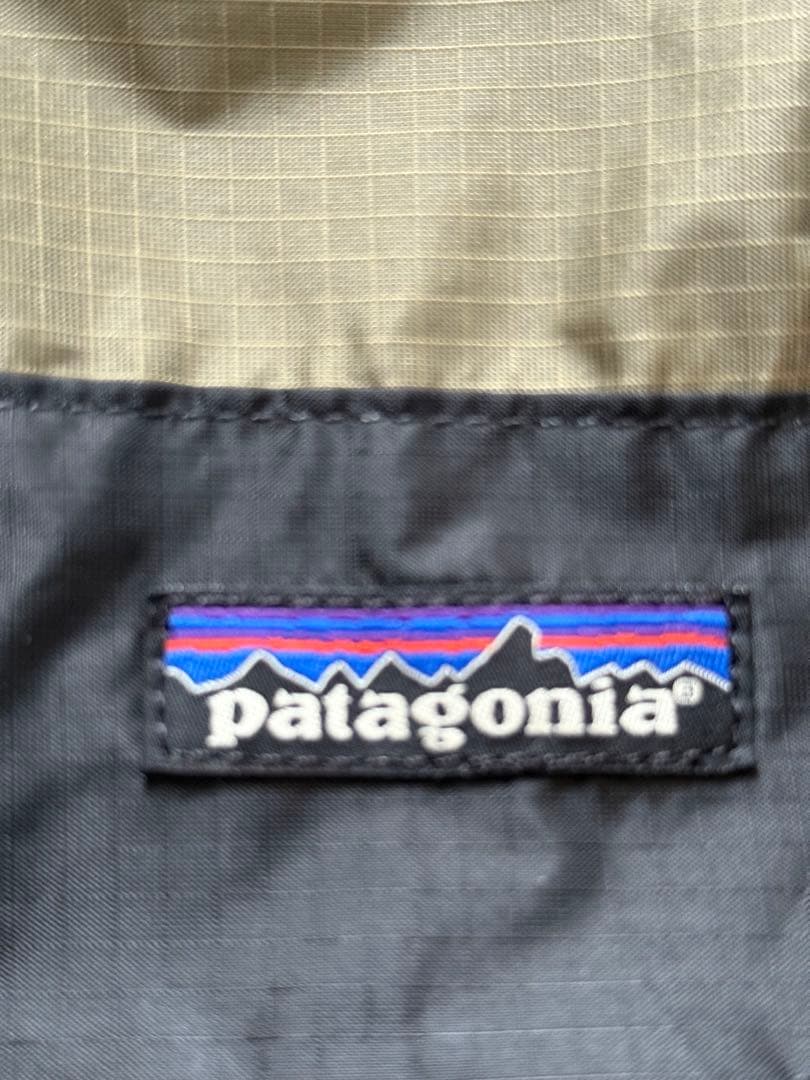 パタゴニア　ウルトラライトブラックホールトートバッグ