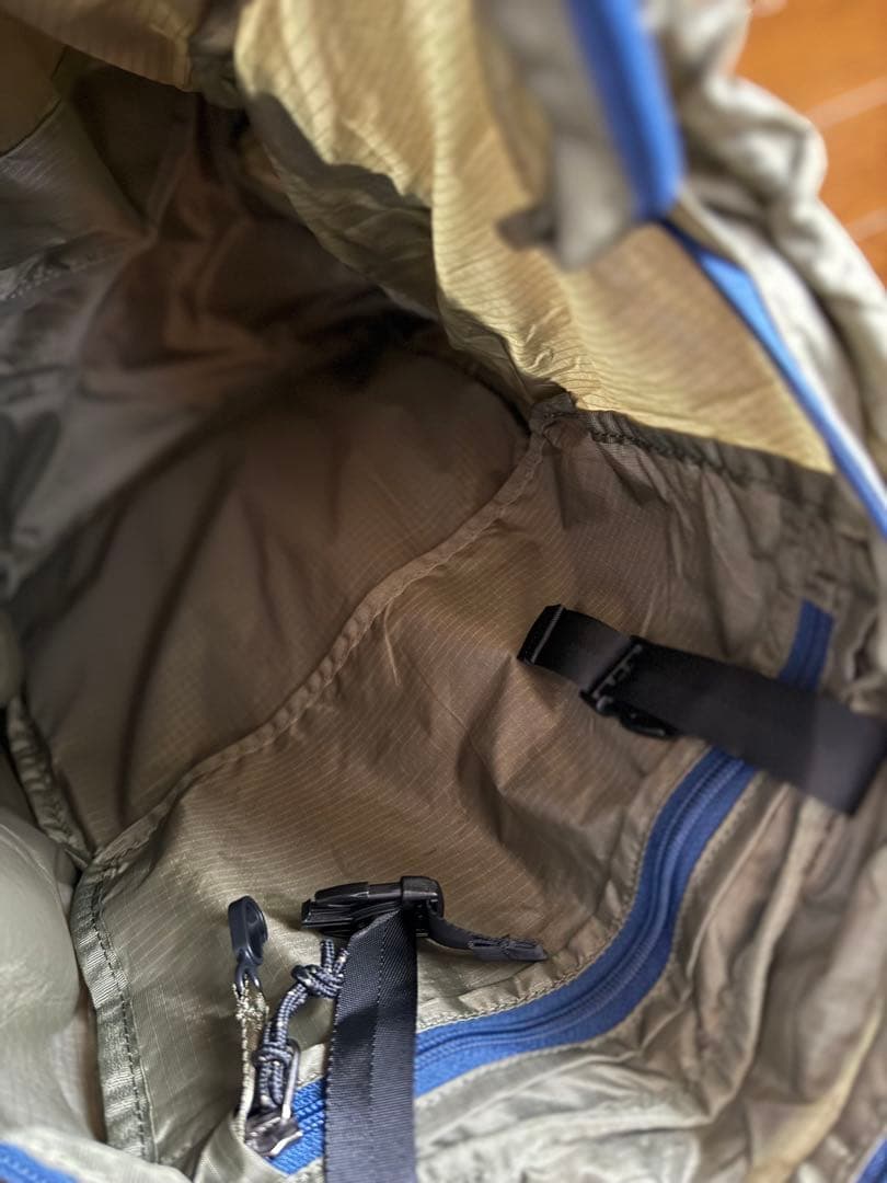 パタゴニア　ウルトラライトブラックホールトートバッグ