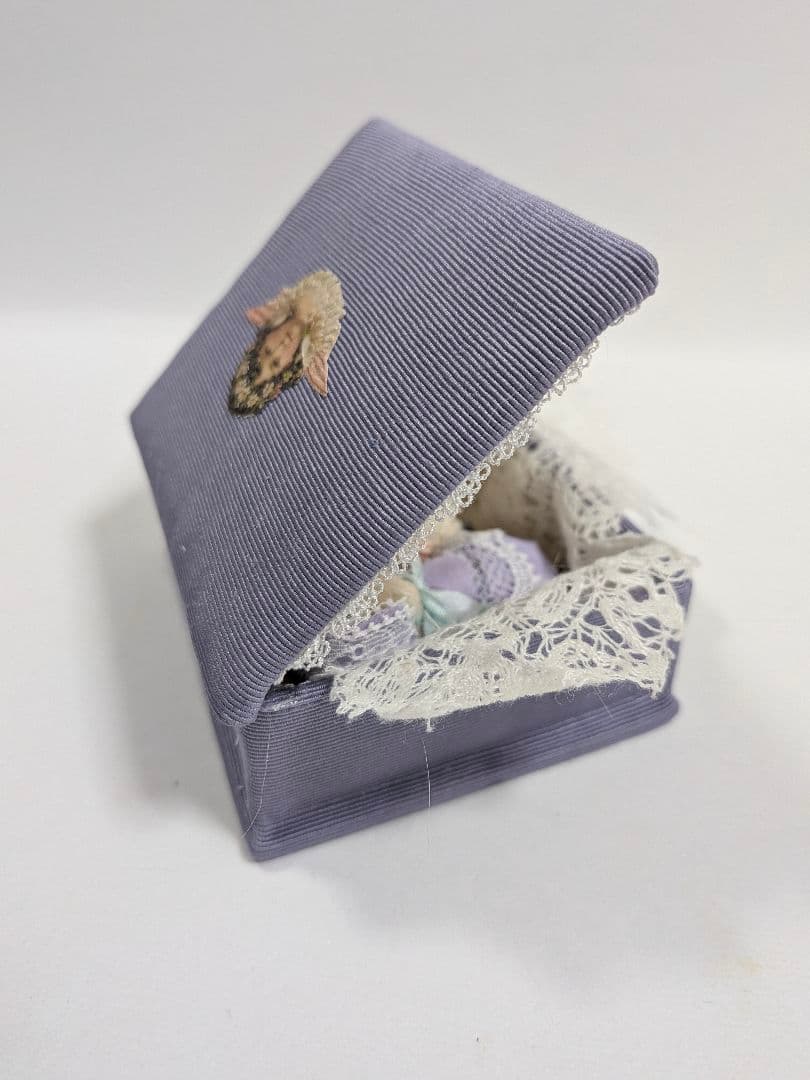 ちびくま工房　シンディちゃん5センチとパティちゃんのすみれ色のbox