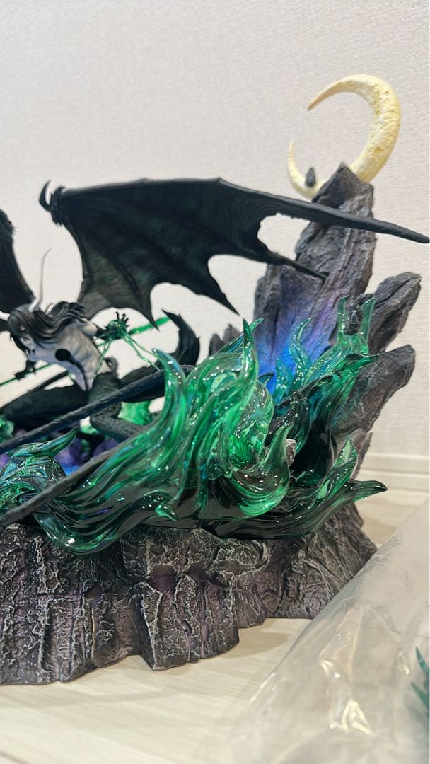 【最安値】BLEACH 黒衣少年図 ウルキオラ ガレージキット ガレキ