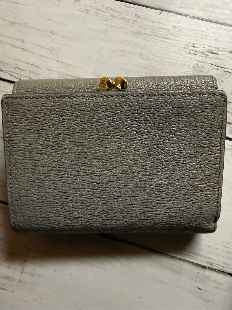 ヴィヴィアンウエストウッド グレー レザー 三つ折り財布