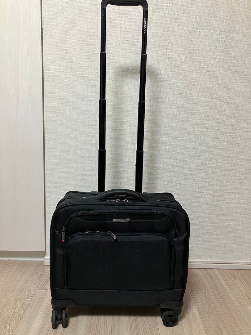 値下　Samsonite サムソナイトキャリーケース 黒 機内持ち込み　4輪