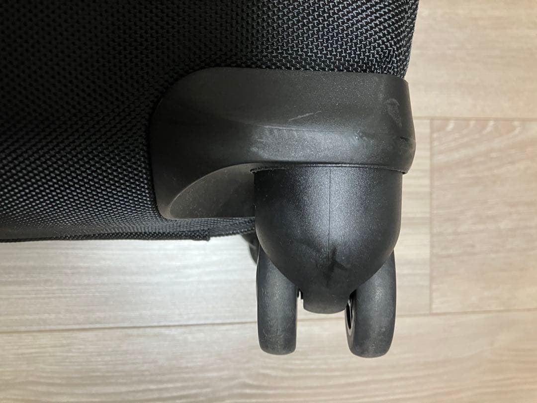 値下　Samsonite サムソナイトキャリーケース 黒 機内持ち込み　4輪