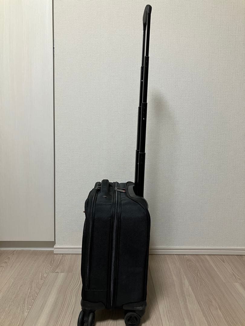 値下　Samsonite サムソナイトキャリーケース 黒 機内持ち込み　4輪