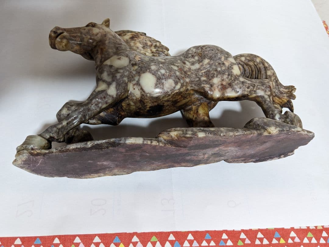 ♦中国美術工芸品 手彫り 干支午年 馬 玉石文化 縁起物 置物 飾り 骨董品