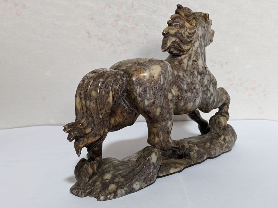 ♦中国美術工芸品 手彫り 干支午年 馬 玉石文化 縁起物 置物 飾り 骨董品