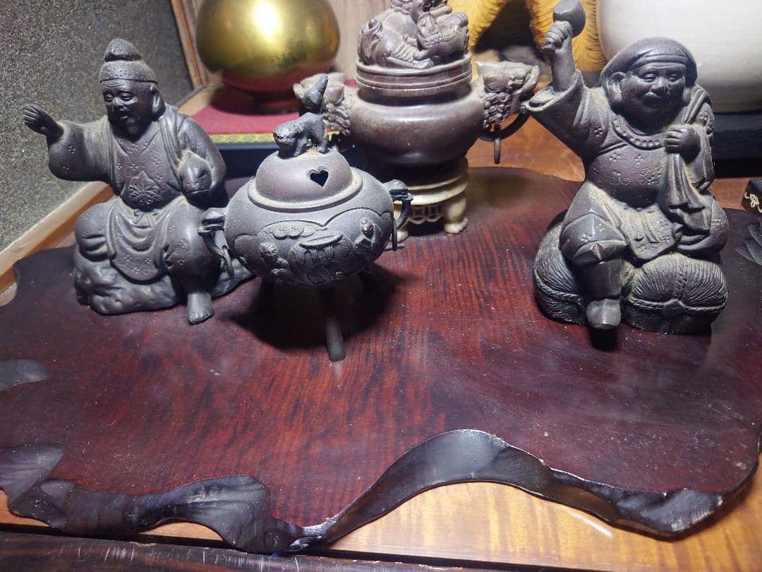 黒色金属製 置物