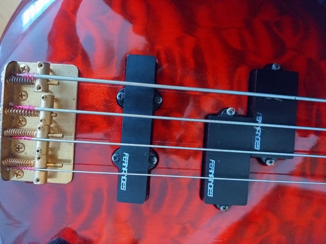 FERNANDES エレキベース レッド