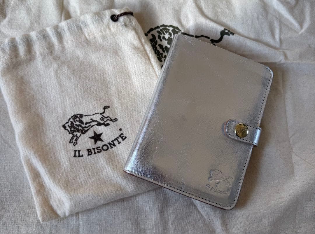 イルビゾンテ 2つ折り財布 シルバー