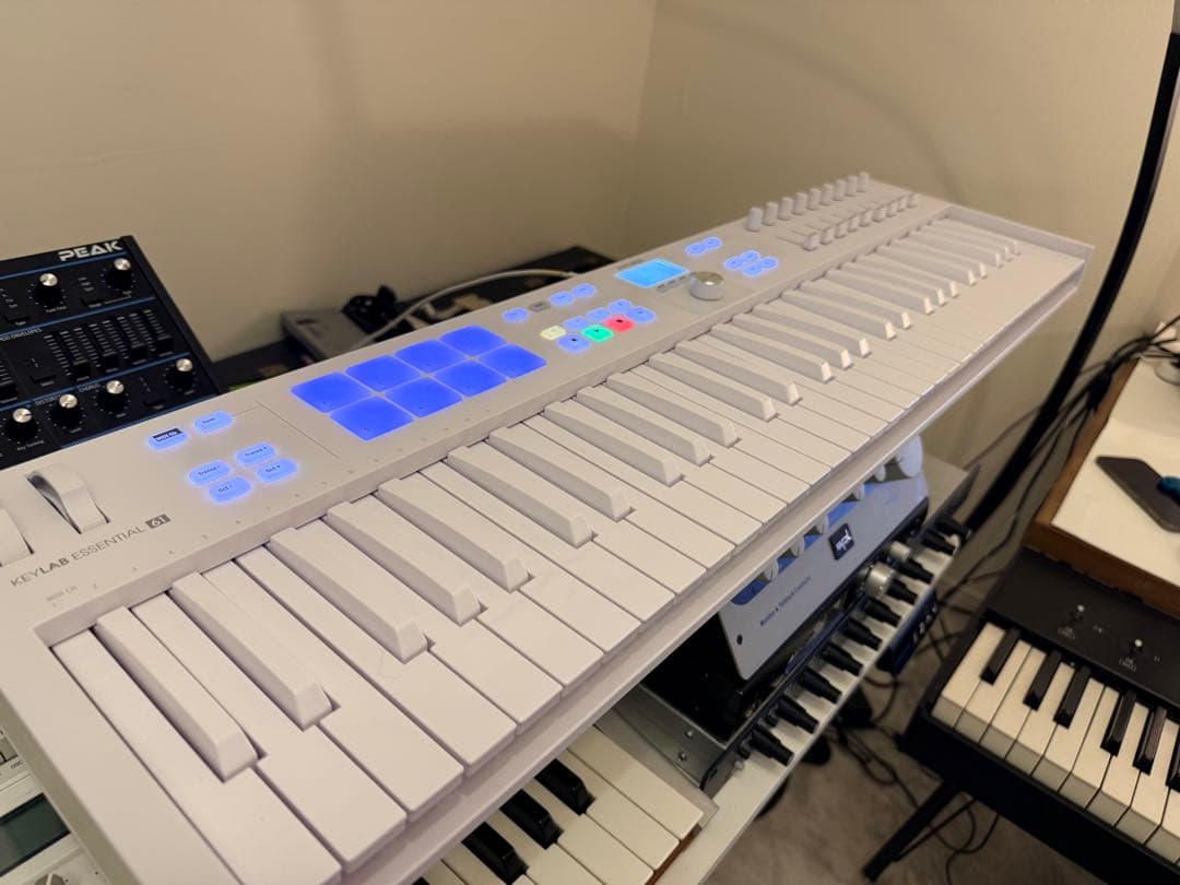 【限定】Arturia Keylab 61 mk3 Alpine White