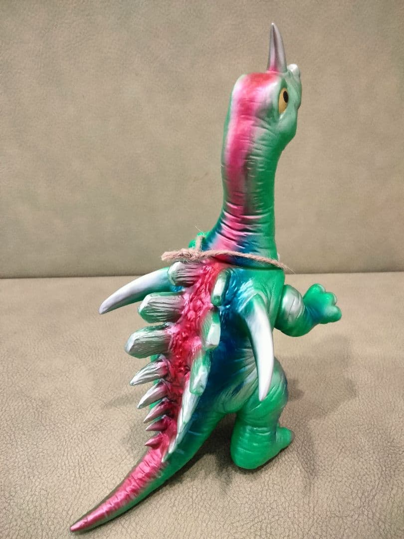 ソフビ　鶯谷町玩具店　ニュー怪獣ネッシー　1期　マルサン　ブルマァク　エレガブ