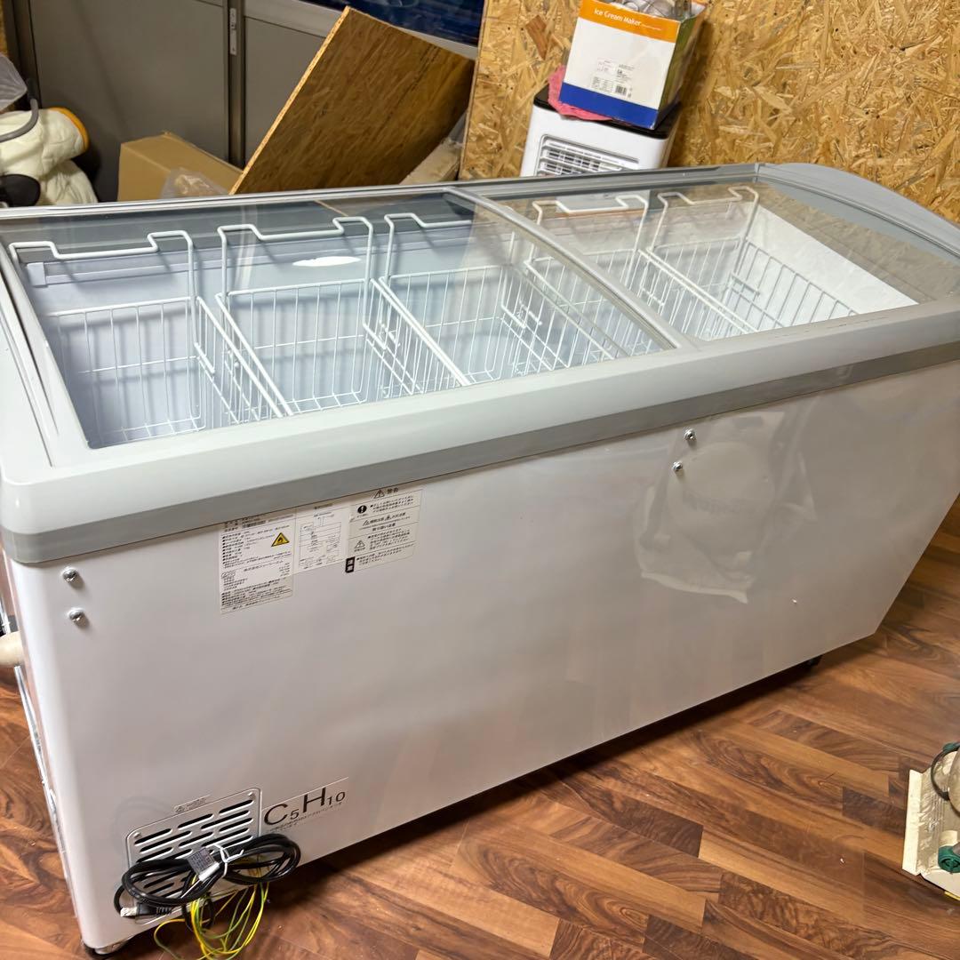 ②24年購入品　業務用330L冷凍ショーケース　JCMCS-330L